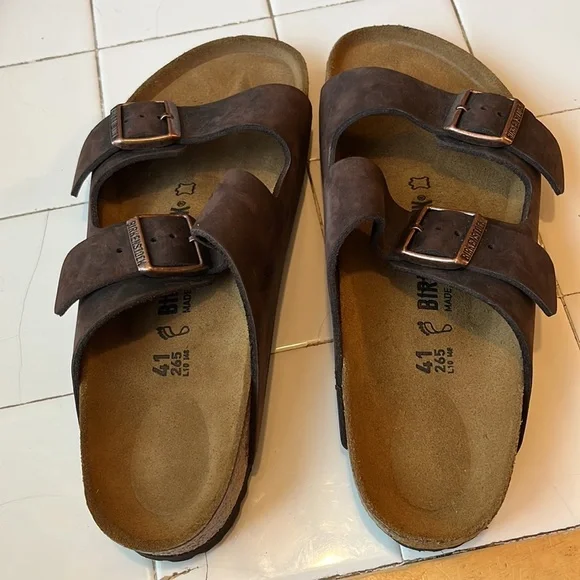 New Birkenstock Arizona Oiled Leather Brown Sandals Size 10 - Picture 10 of 12